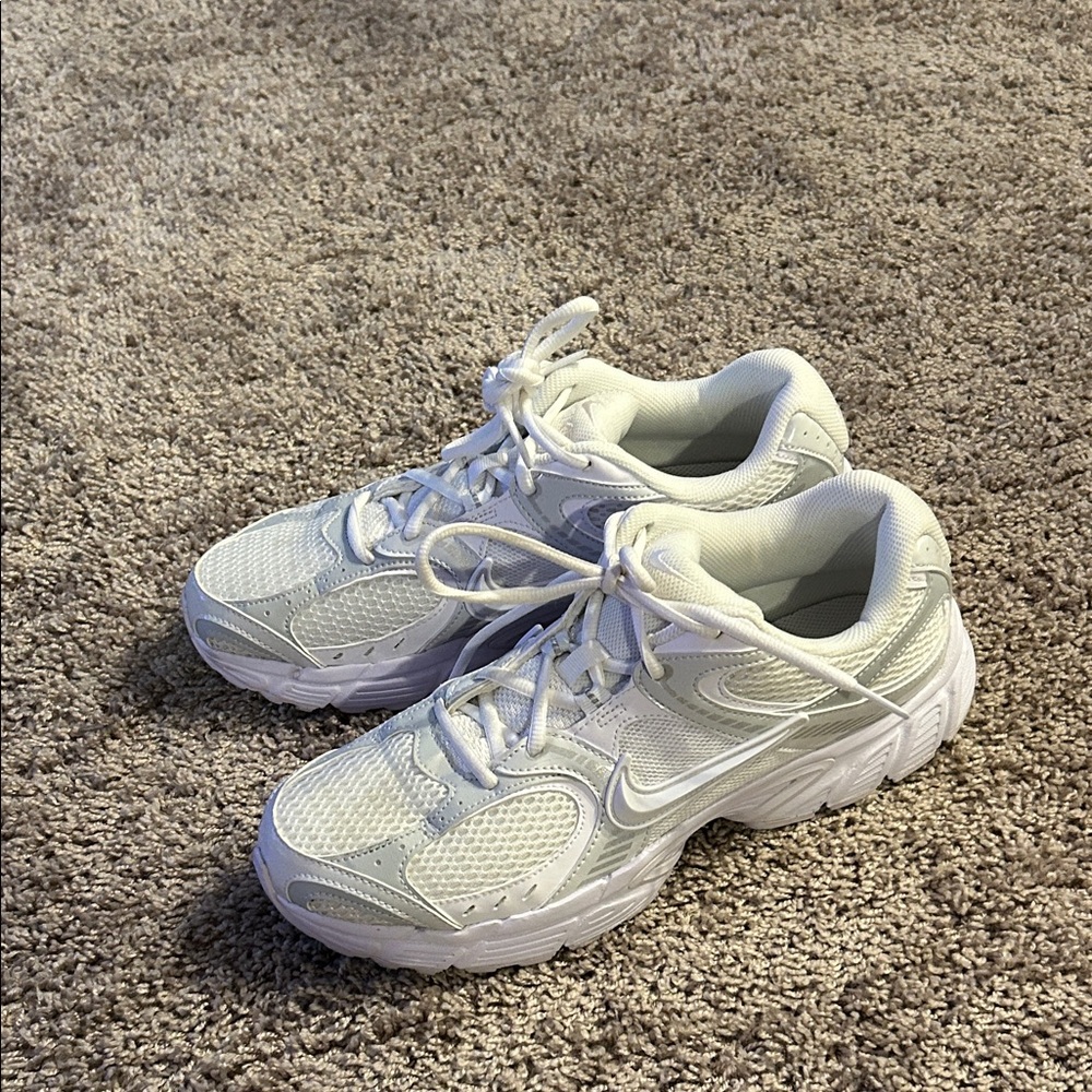 Women's Nike V5 RNR